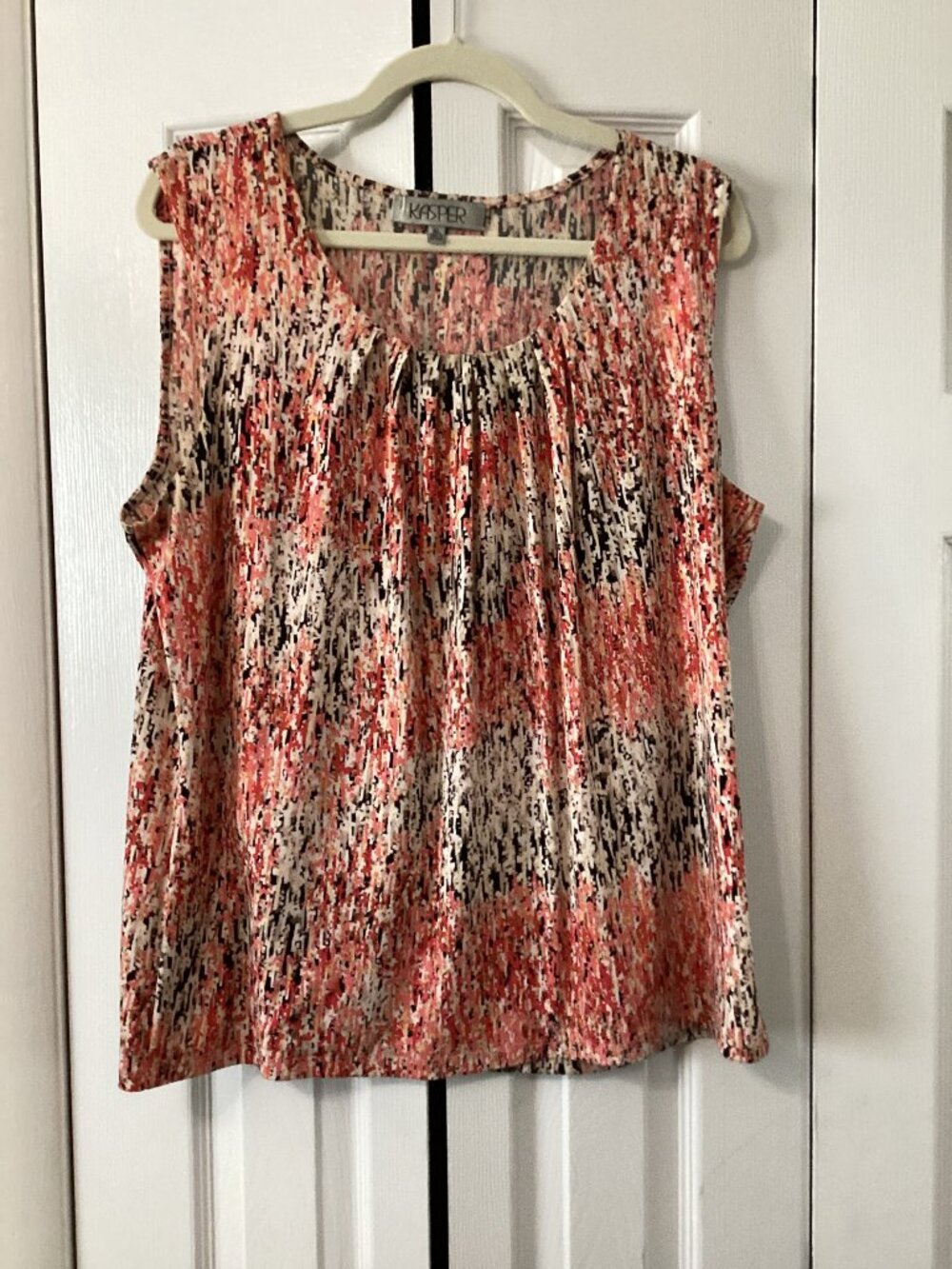 Kasper Sleeveless Blouse